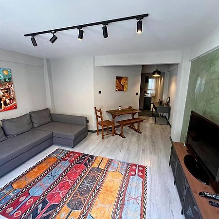 Central & Cosy Flat For 4 Person Istambul Exterior foto