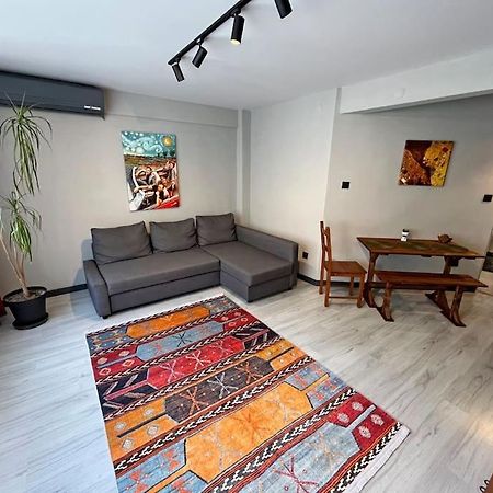 Central & Cosy Flat For 4 Person Istambul Exterior foto